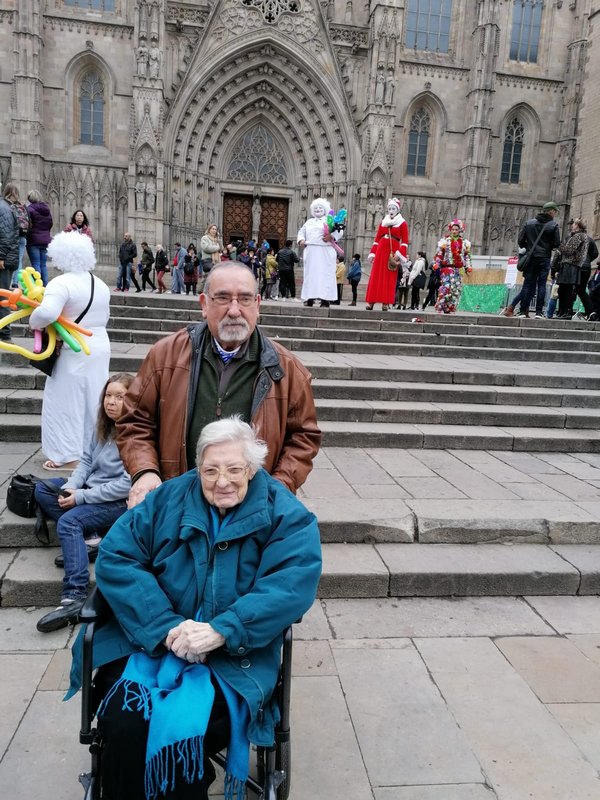 Visita a la Fira de Santa Llúcia amb gent gran Accent Social