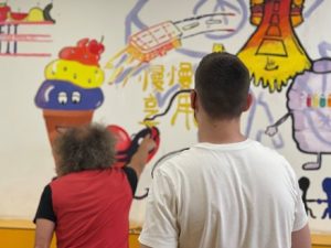 Projecte graffiti social per visibilitzar el sensellarisme