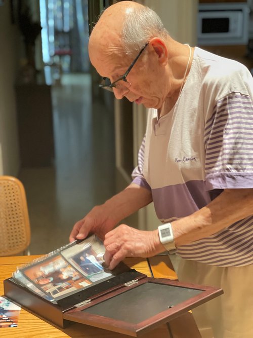 Tècniques per a persones grans per recordar amb fotografies