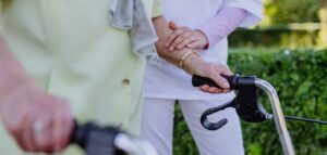 Infermeria geriàtrica fonamental per la salut de persones grans